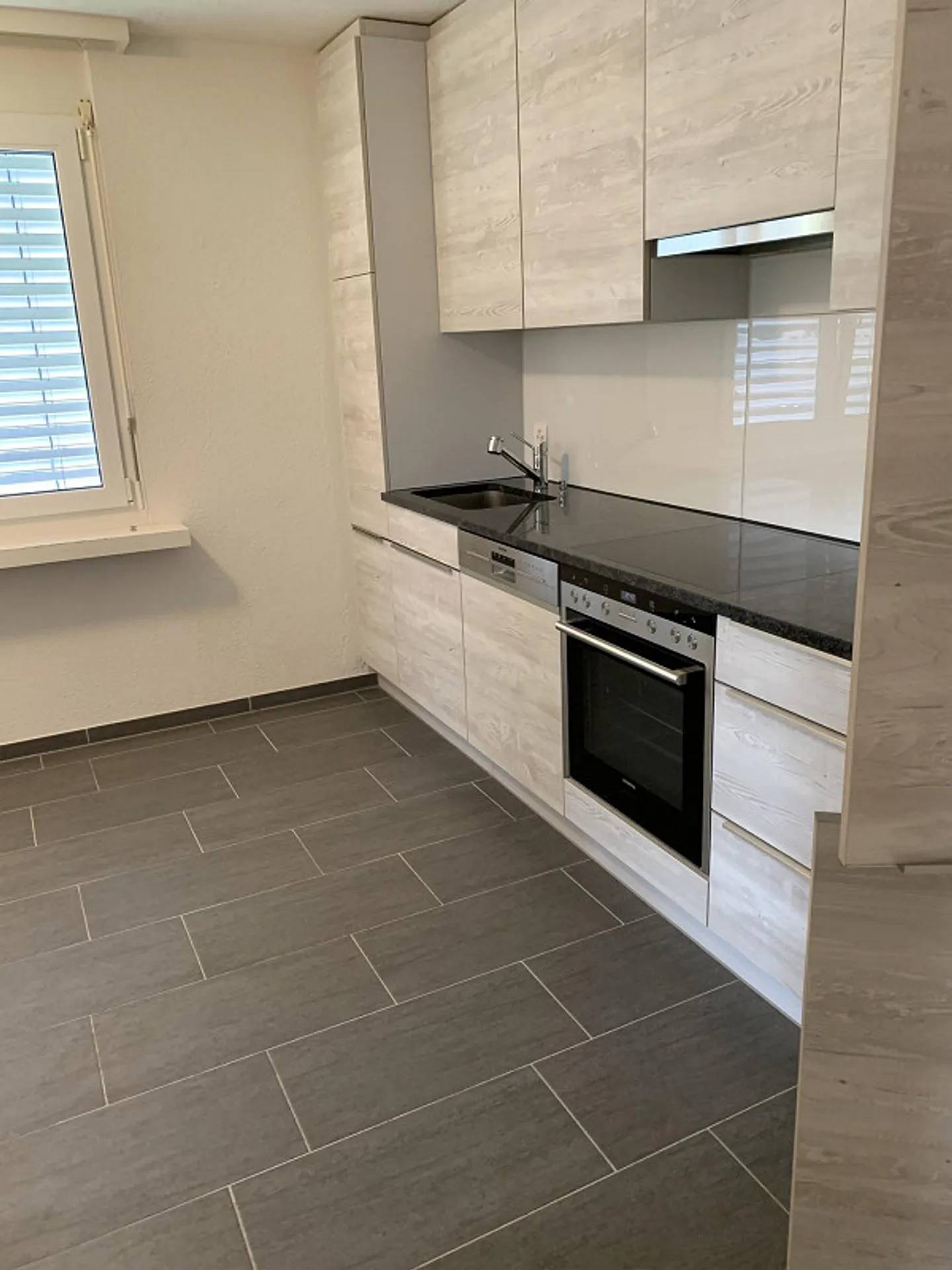 moderne 1.5 Zimmerwohnung in Oftringen - Photo 3 of 5