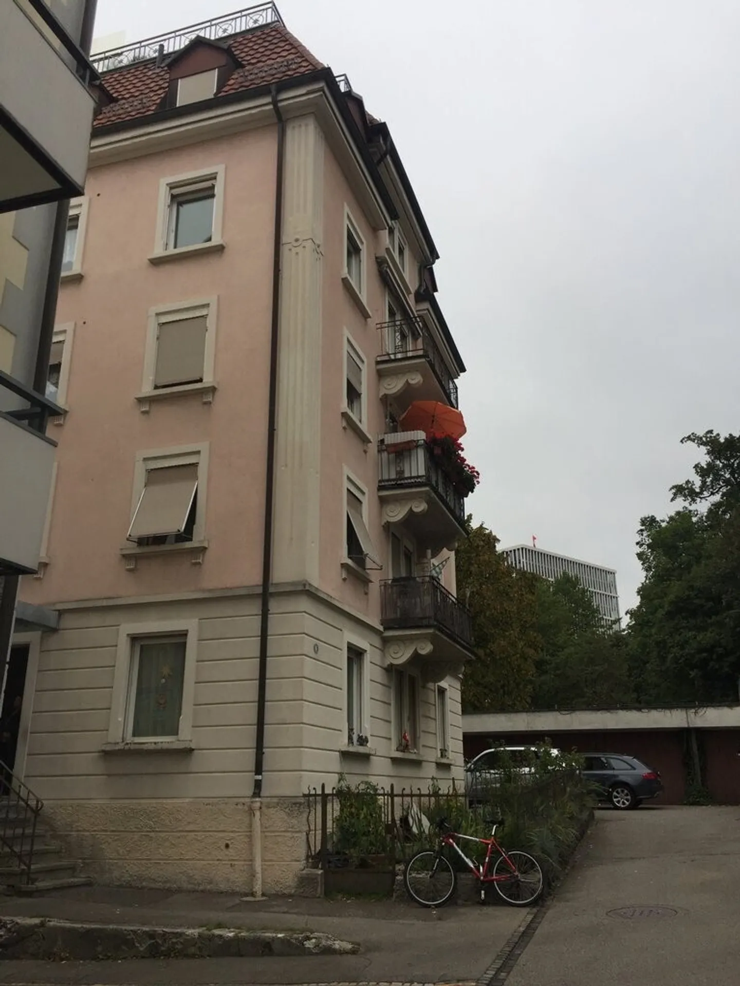 Single garage in a central location in St. Gallen. - Photo 4 of 4