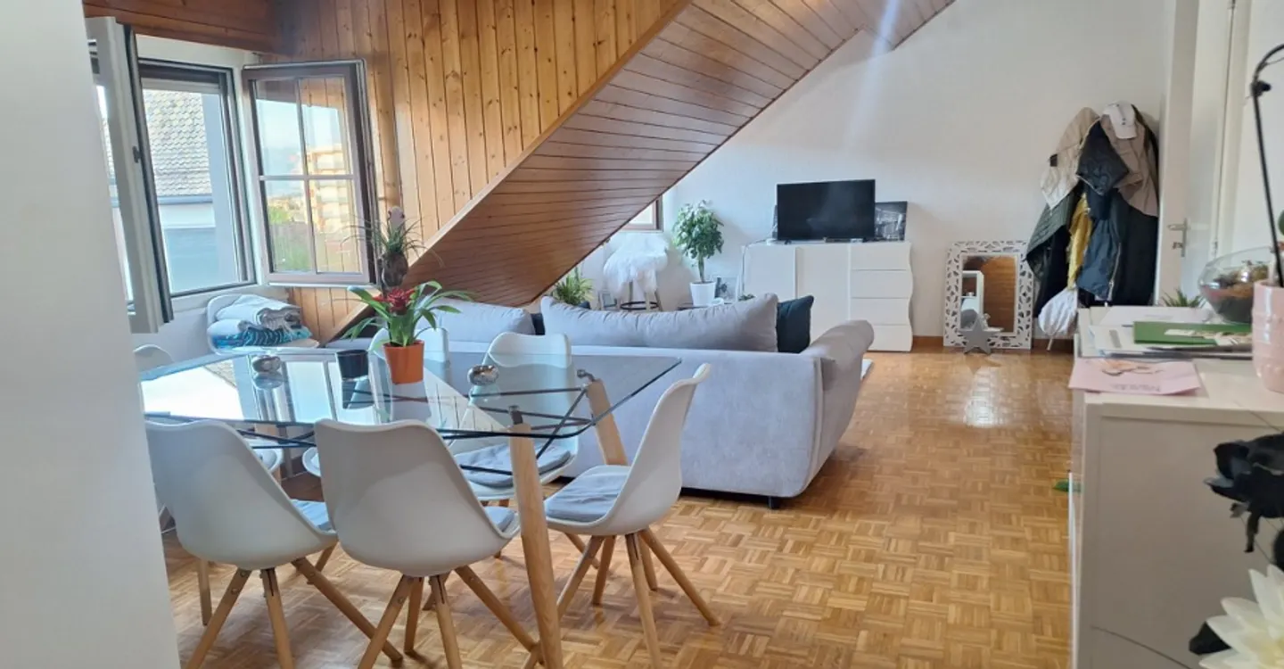 Appartement Charmant à Aubonne - Photo 2 sur 6