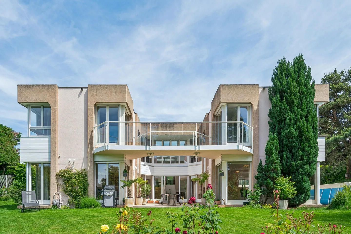 Prestigious Villa in Corsier - Photo 1 of 29
