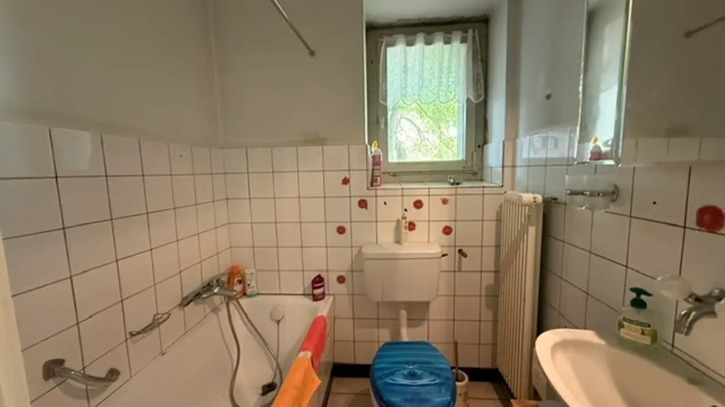 Maison 2 logements à rénover - Beau potentiel au coeur du village - Photo 7 sur 13
