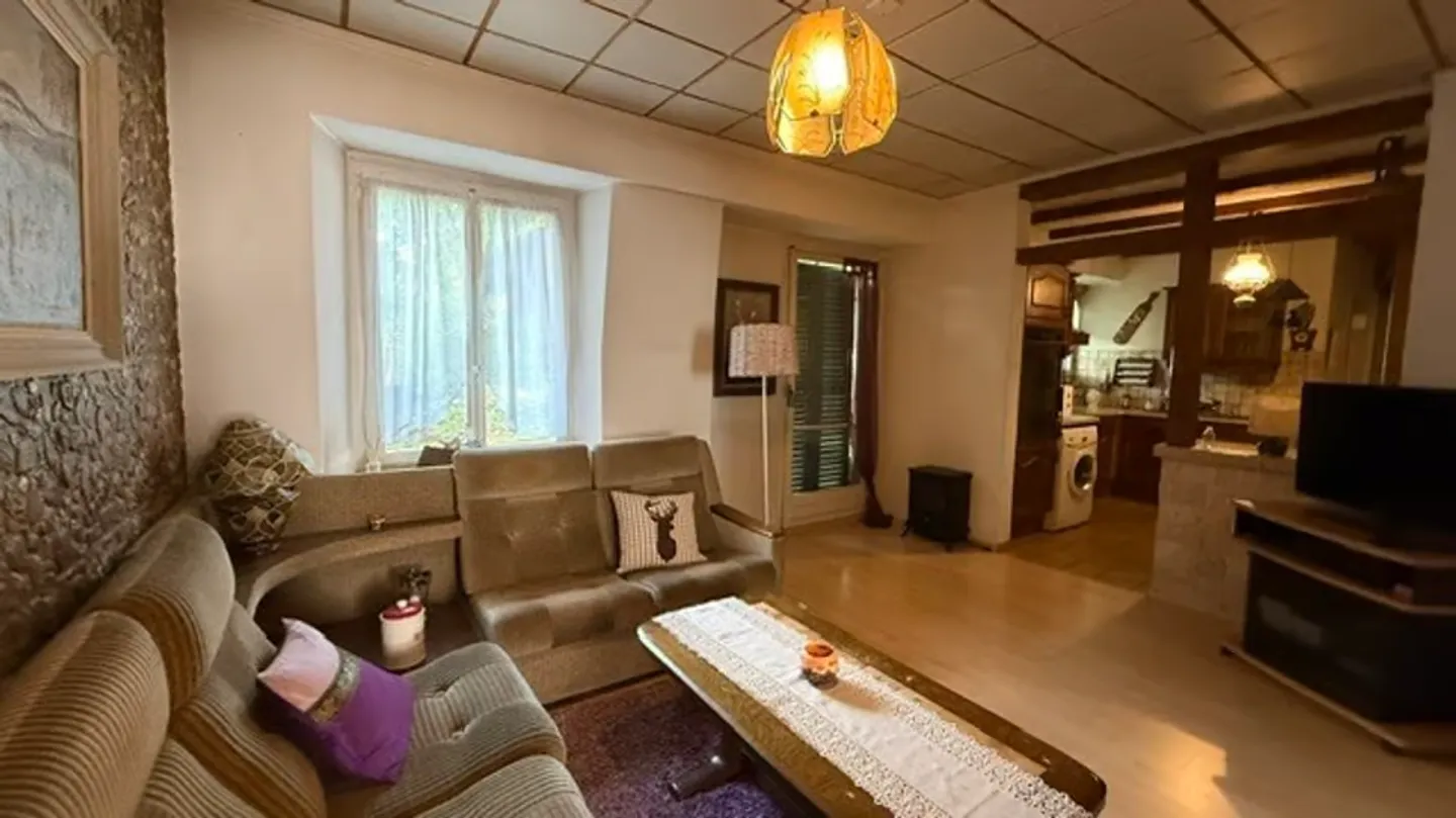Maison 2 logements à rénover - Beau potentiel au coeur du village - Photo 11 sur 13