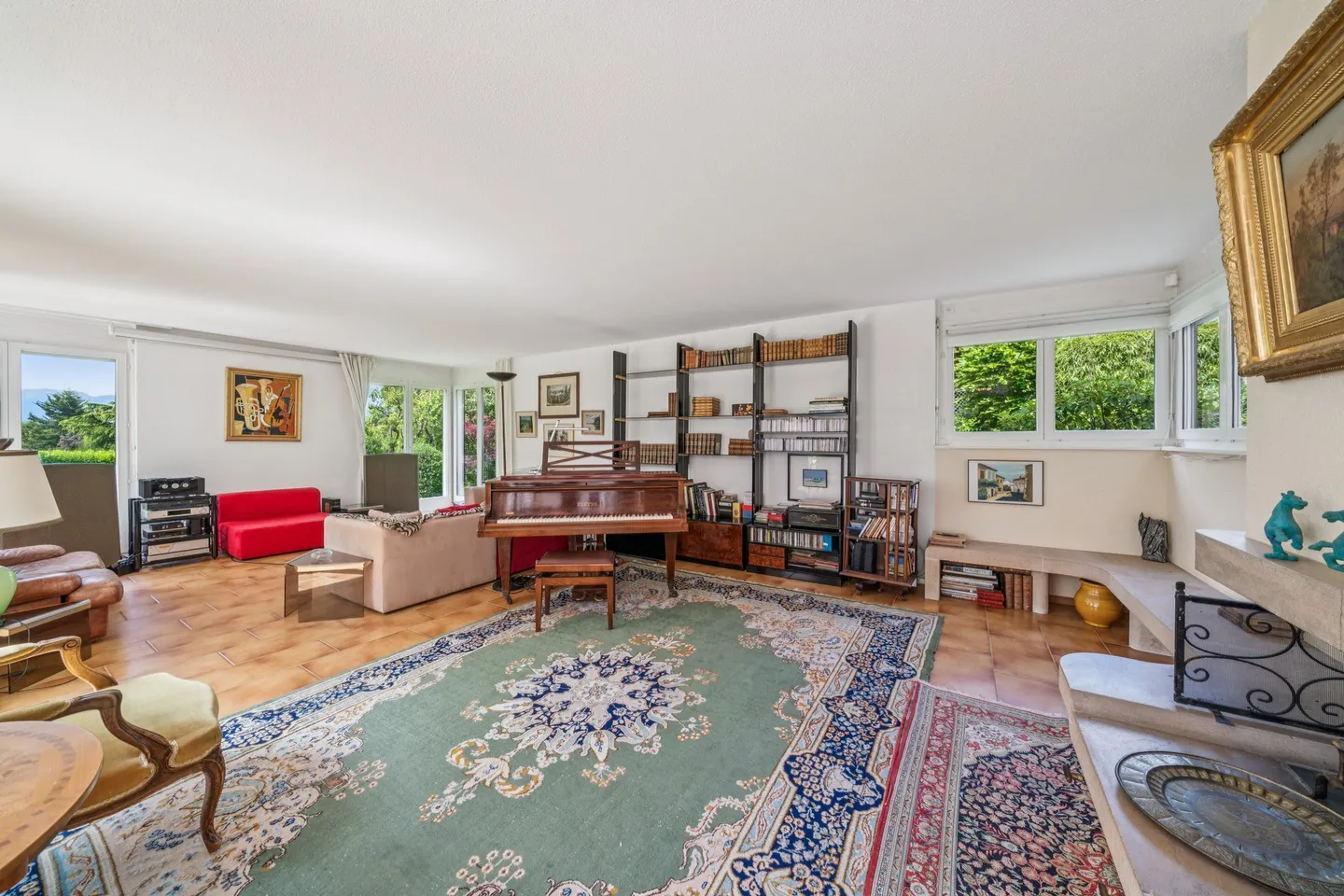 Prestigious Villa in Corsier - Photo 10 of 29