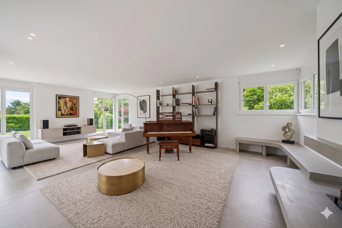 Prestigious Villa in Corsier - Photo 12 of 29