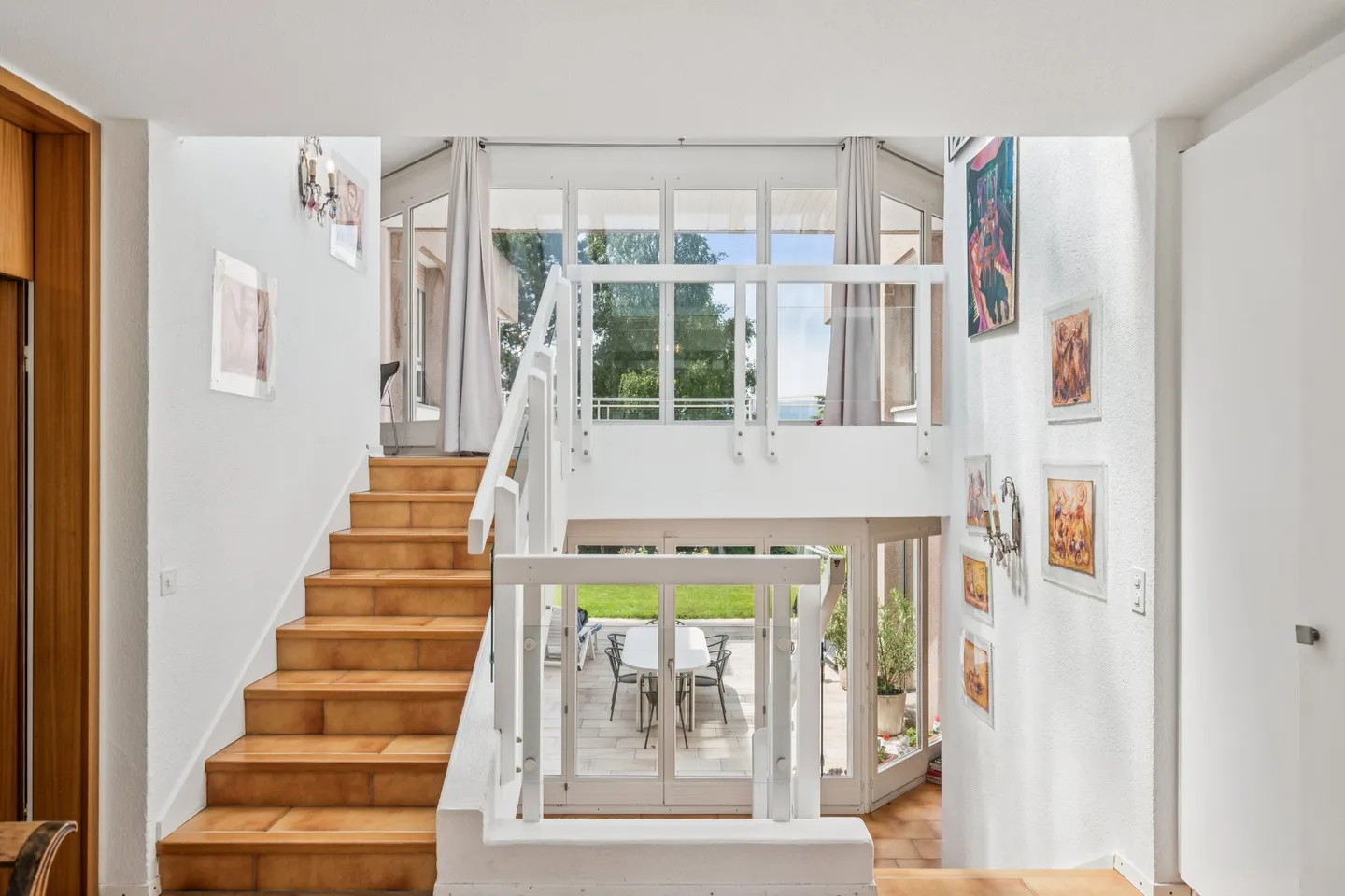 Prestigious Villa in Corsier - Photo 14 of 29