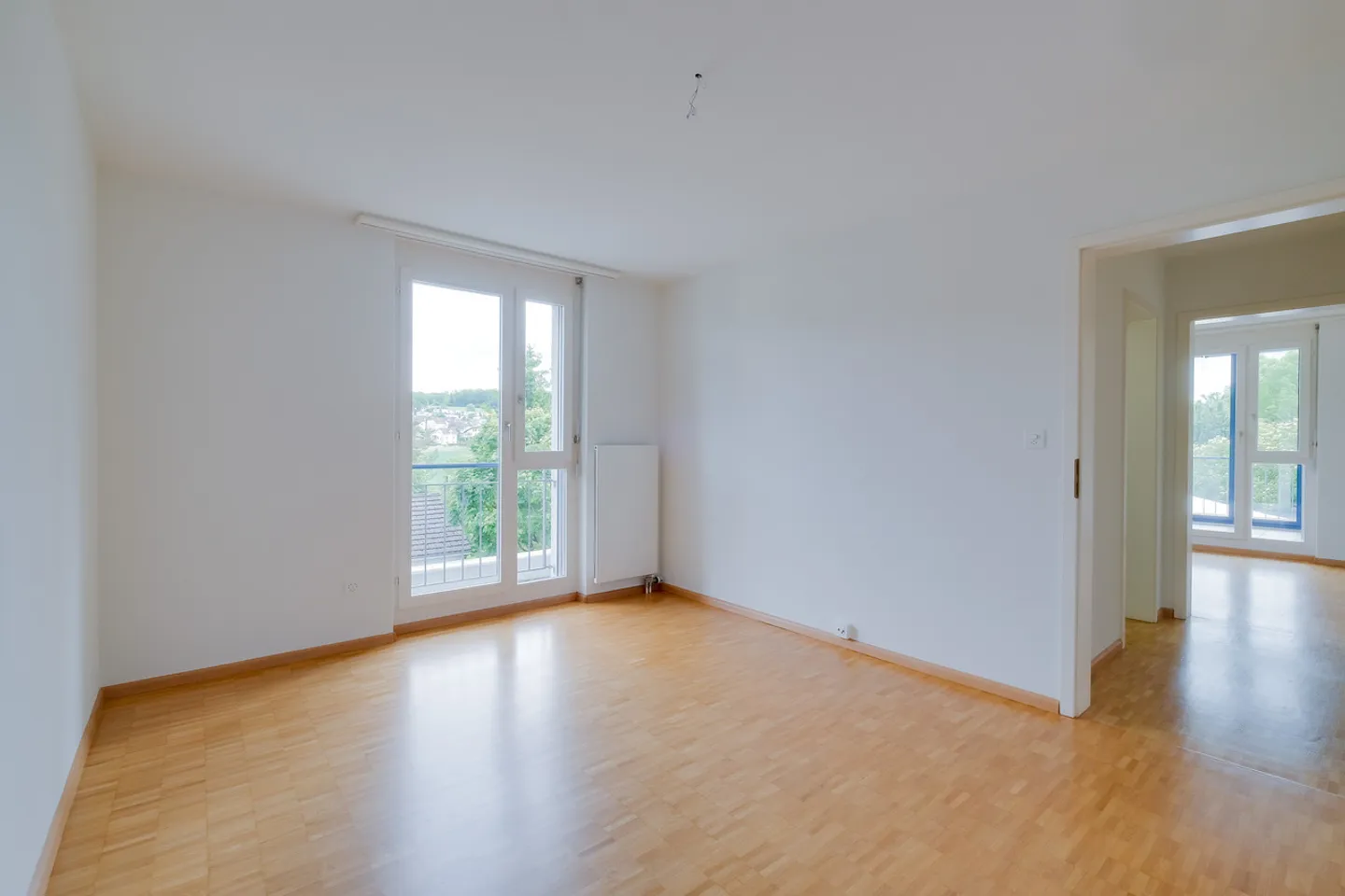 Charming 3.5-Room Apartment - Photo 9 of 11