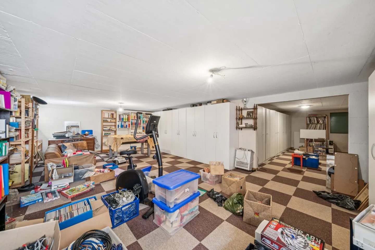 Prestigious Villa in Corsier - Photo 25 of 29