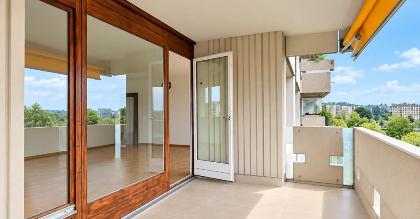 Appartement spacieux avec vue - Photo 4 sur 11