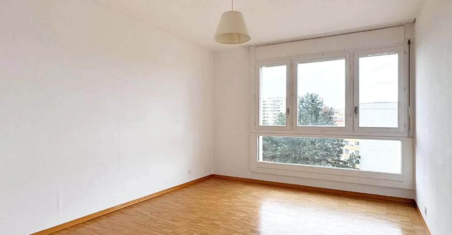 Appartement spacieux avec vue - Photo 5 sur 11