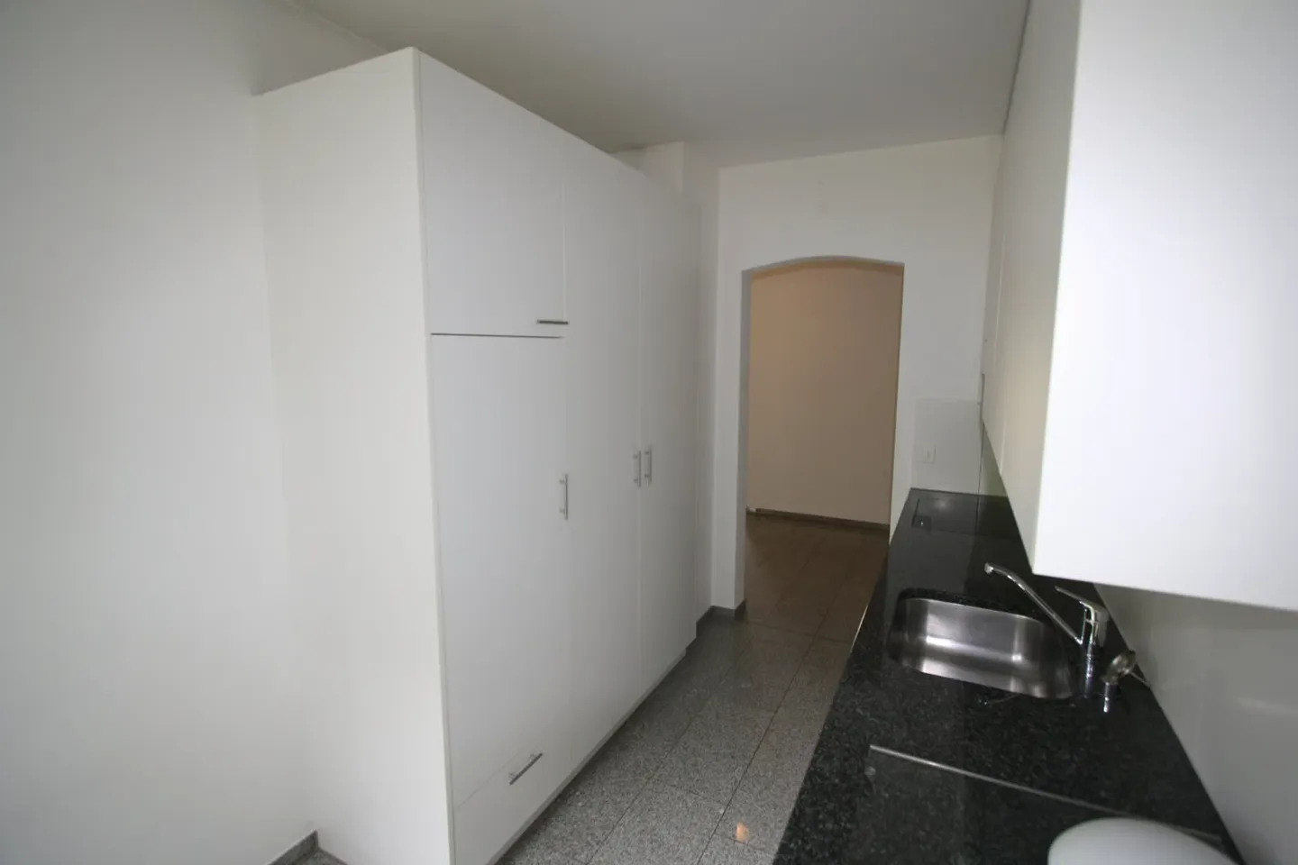 Appartement 2 pièces confortable avec balcon à Wabern - Photo 10 sur 16