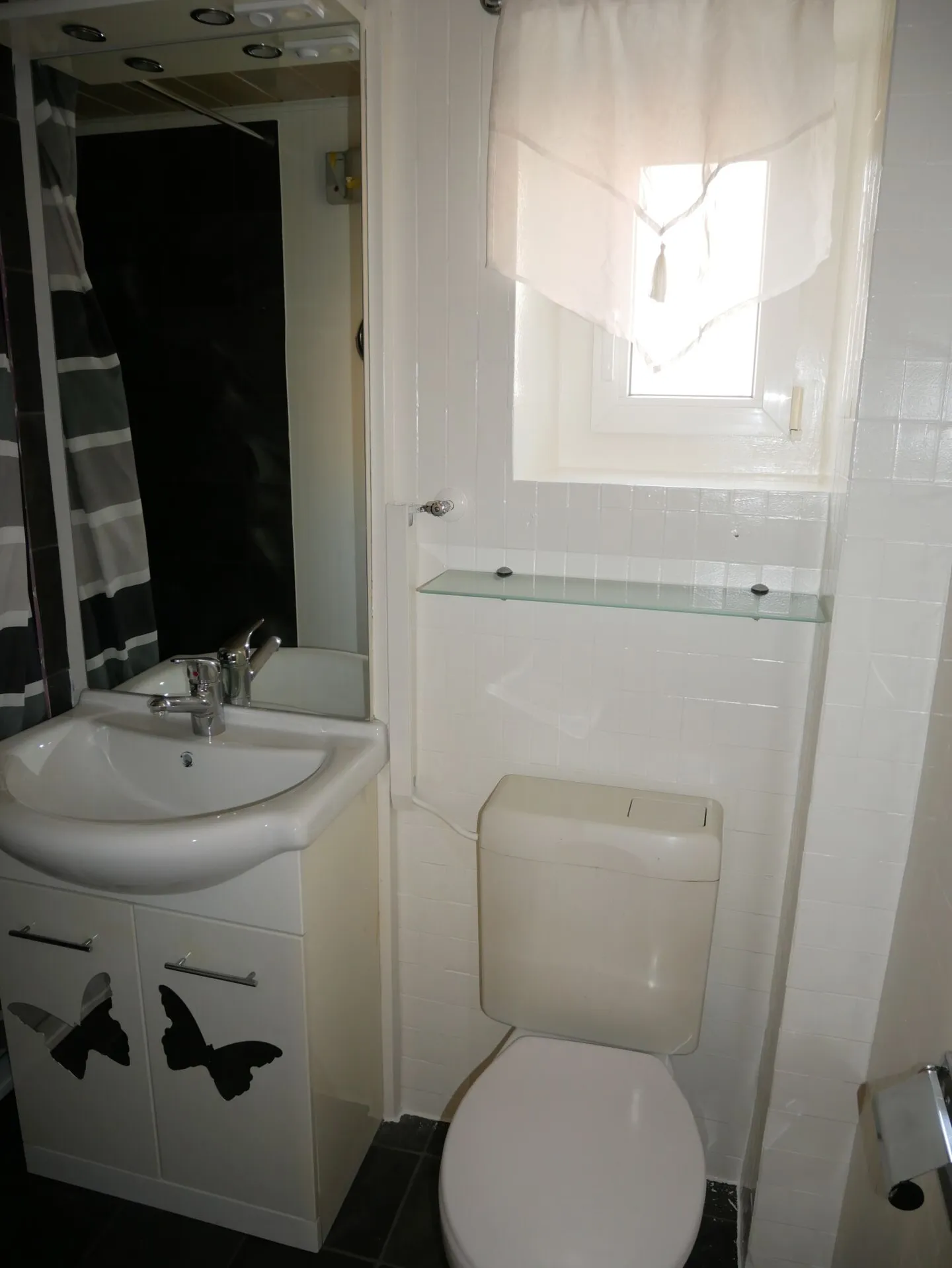 Quartiere e piccolo affitto tranquillo, appartamento di 3,5 locali al 1° piano - Foto 4 di 8