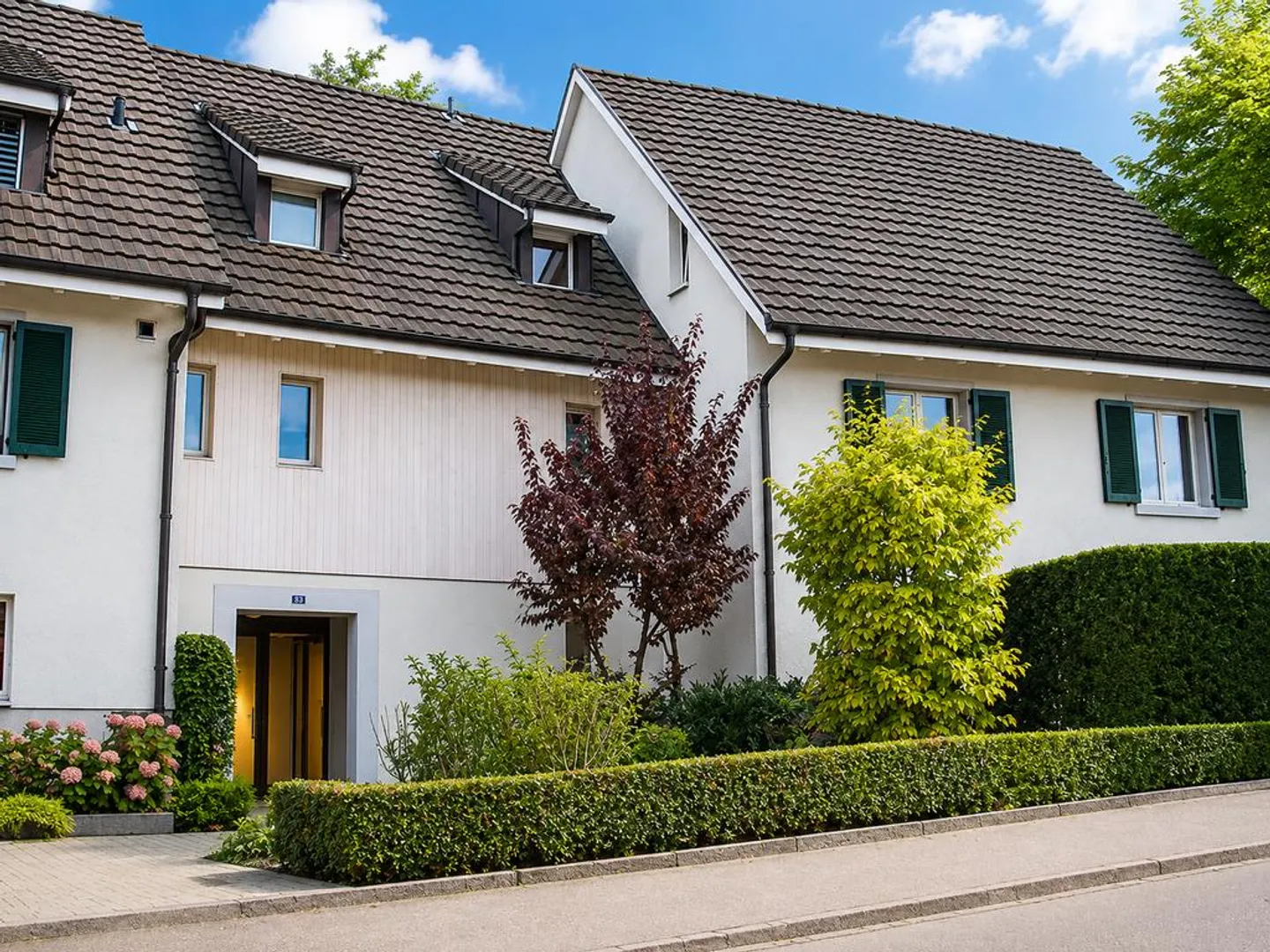 Incantevole appartamento mansardato con 2 camere e grande balcone a Pfeffingen - Foto 1 di 4