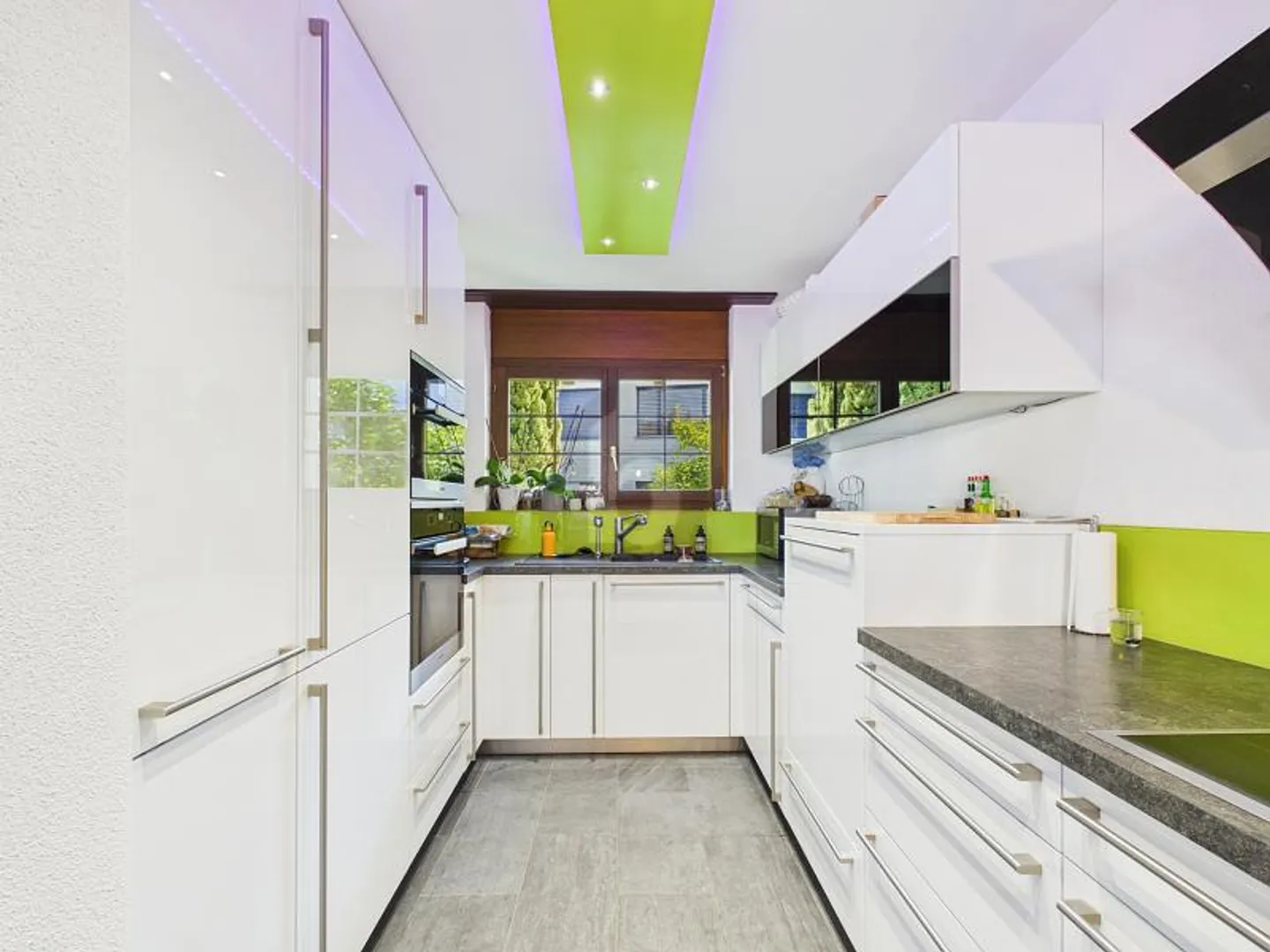 Spacious Maisonette in Widen - Photo 4 of 6