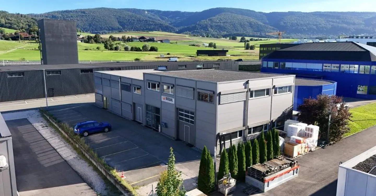 Propriété Commerciale en Emplacement Privilégié - Photo 1 sur 12