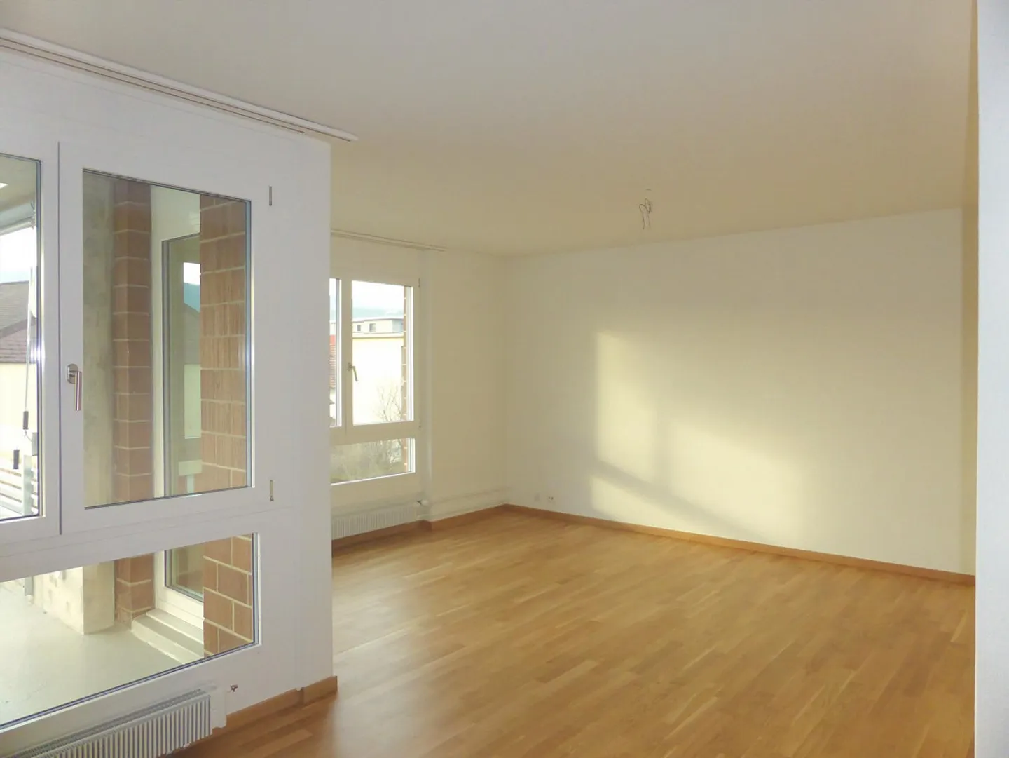 4.5 Room Apartment in a Quiet Development Surrounded by Nature - Photo 4 of 11