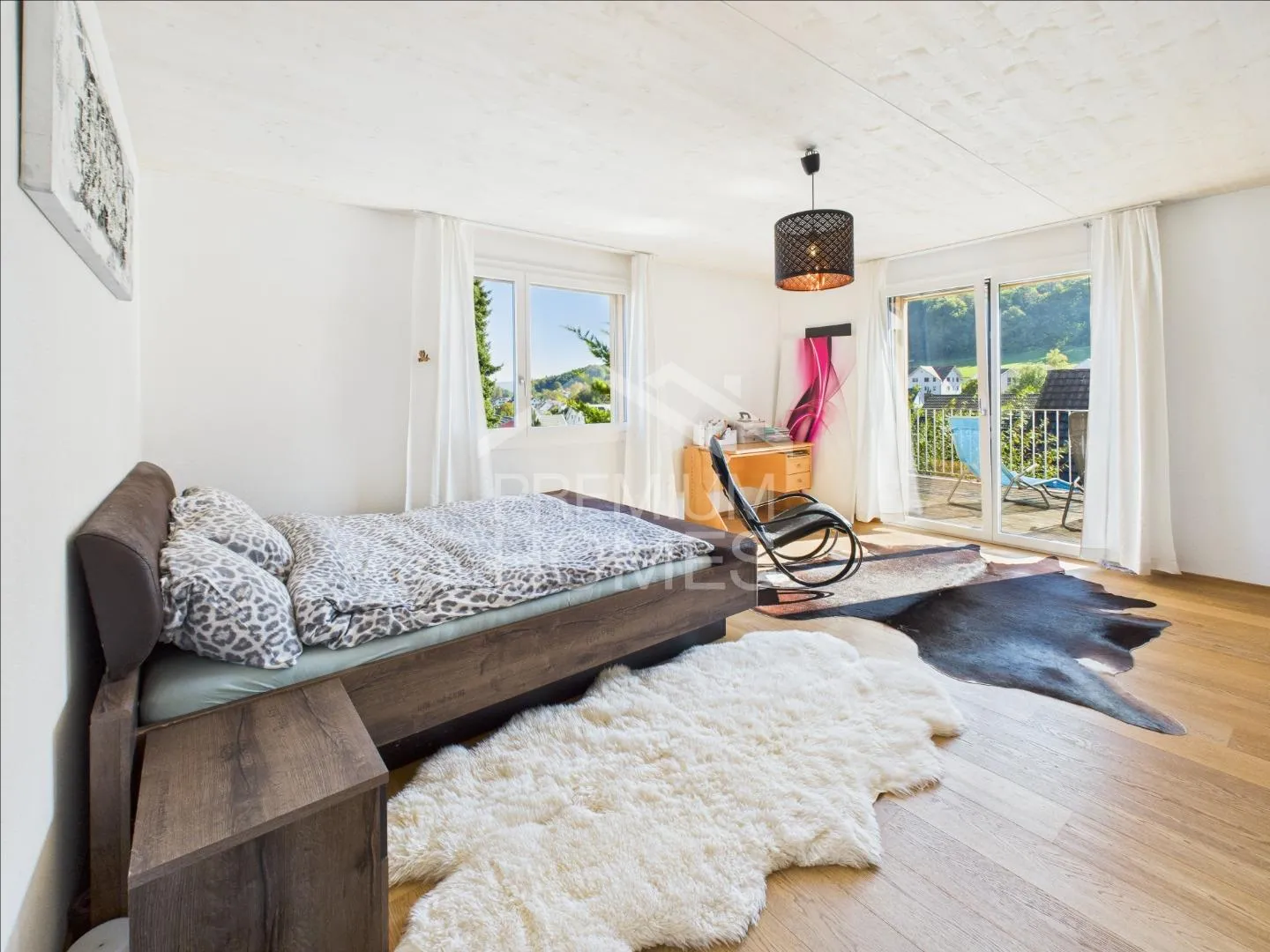 Space for Family, Work, and Heart Projects - Photo 6 of 13