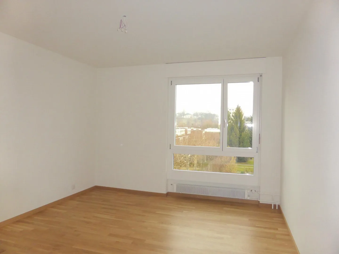 4.5 Room Apartment in a Quiet Development Surrounded by Nature - Photo 8 of 11