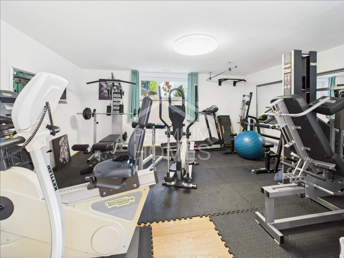 Space for Family, Work, and Heart Projects - Photo 12 of 13