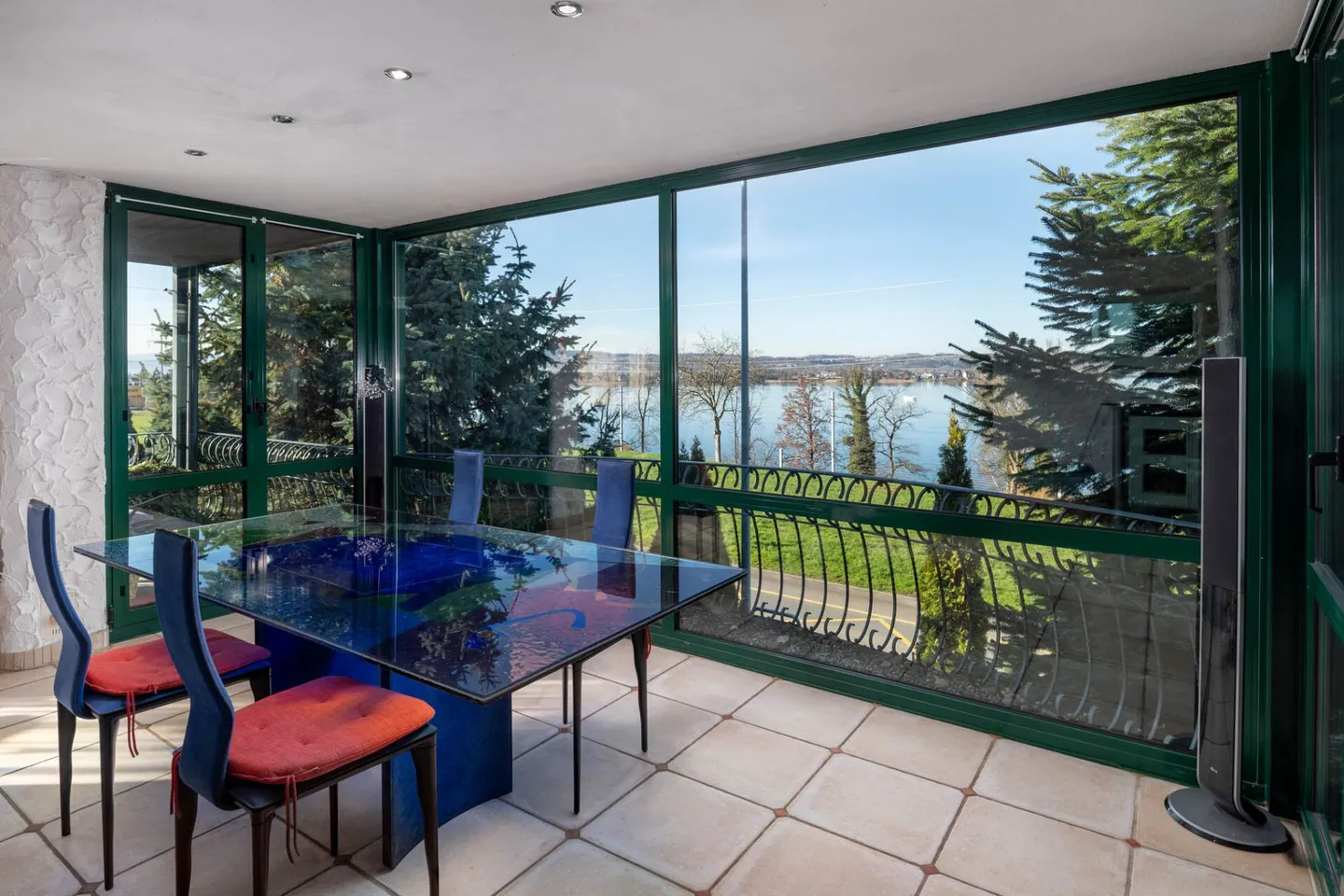 Terrain avec vue sur le lac et potentiel, propriété de 1'249 m²/ maison individuelle avec appartement - Photo 3 sur 6