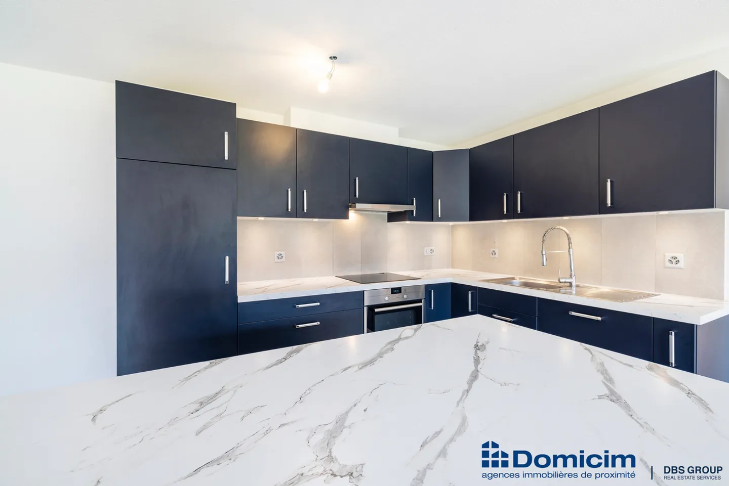 Charming 4.5-room garden-level apartment in the heart of Leysin - Photo 5 of 13