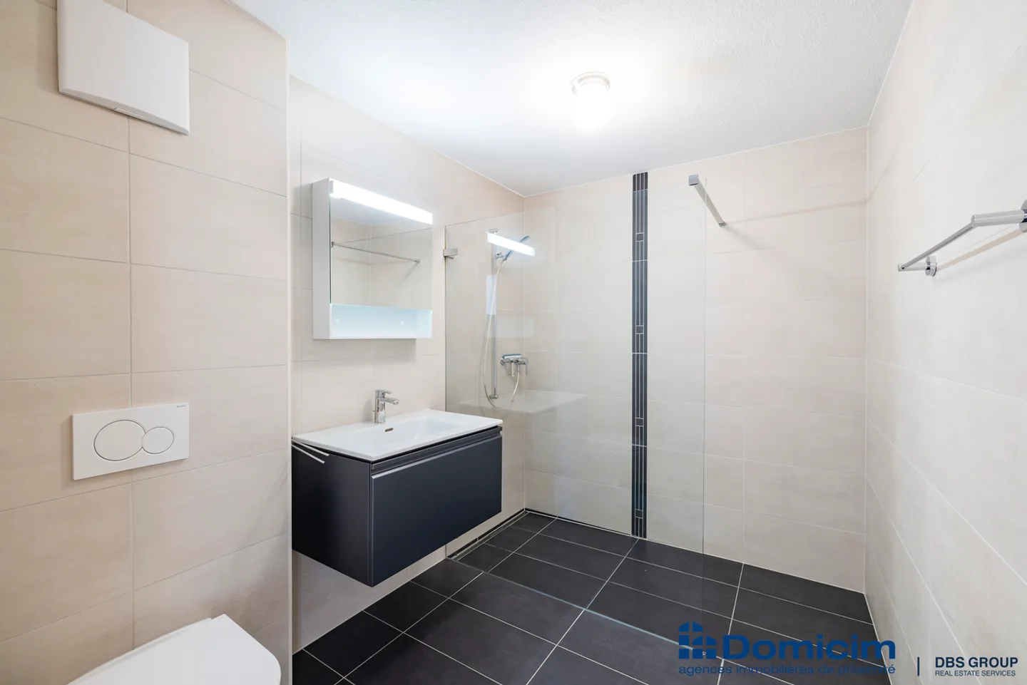 Charming 4.5-room garden-level apartment in the heart of Leysin - Photo 10 of 13