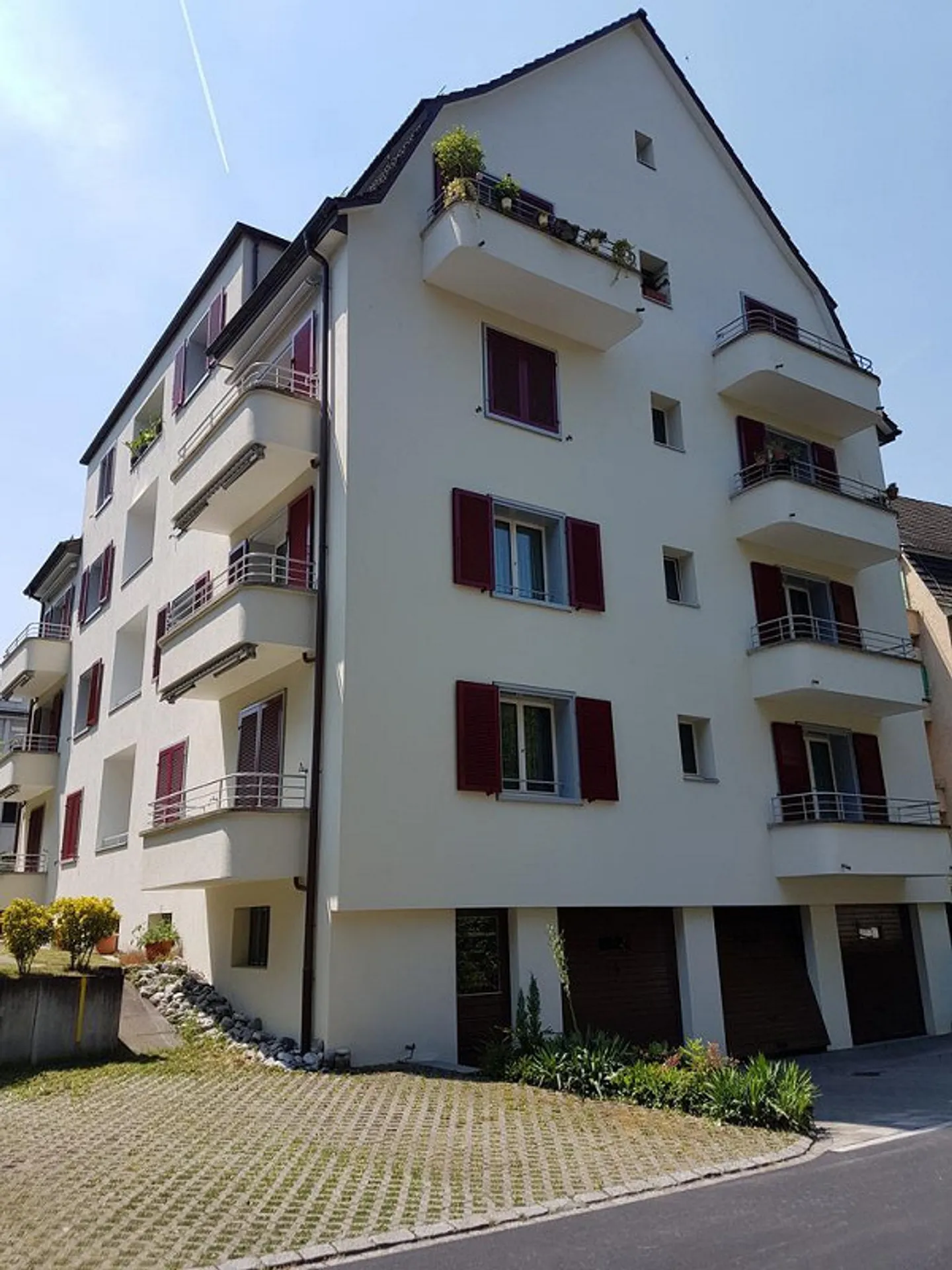 Great apartment in a quiet location - Photo 1 of 5