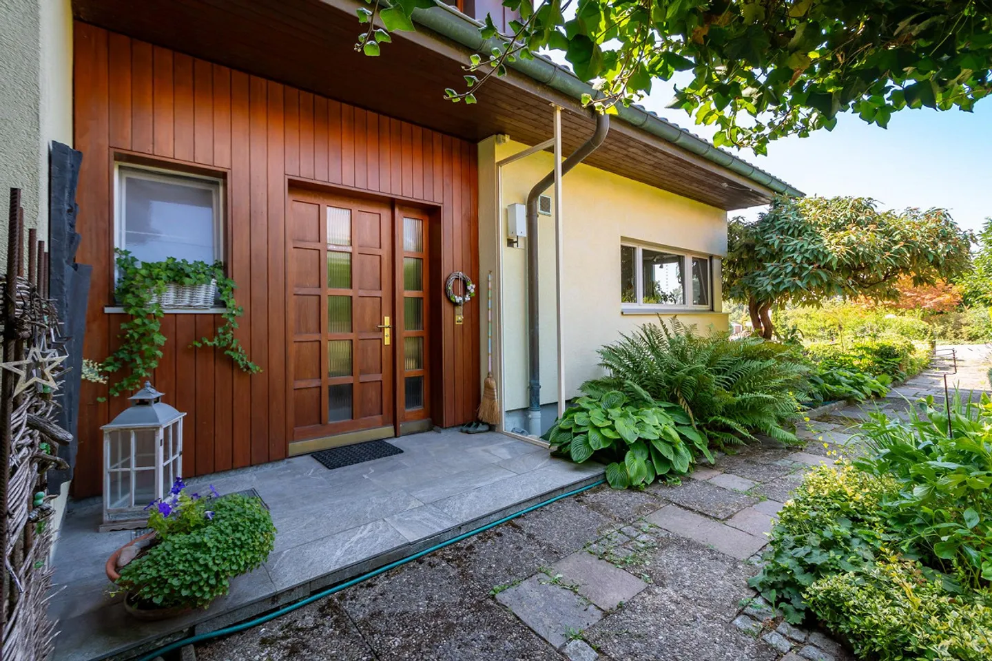 Einfamilienhaus mit Einliegerwohnung und wunderschönem Garten - Photo 13 of 34
