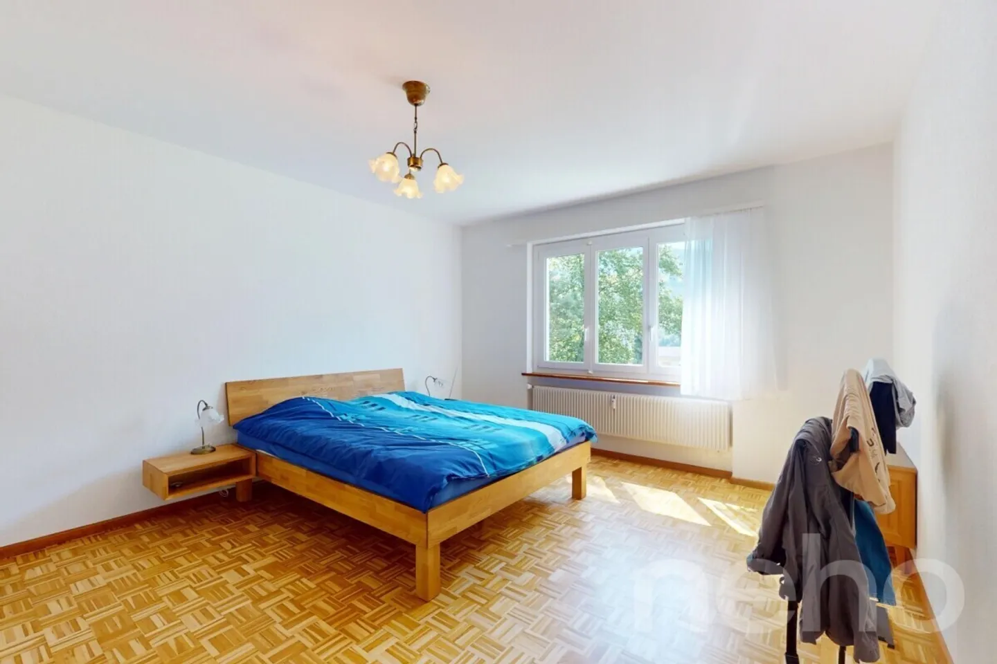 Rental investment building with panoramic mountain views - Photo 8 of 12