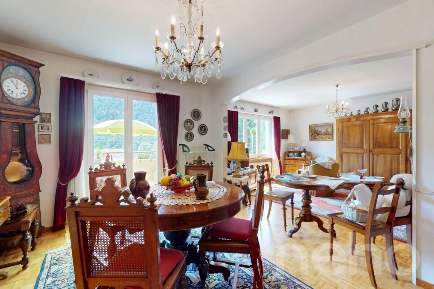 Rental investment building with panoramic mountain views - Photo 12 of 12