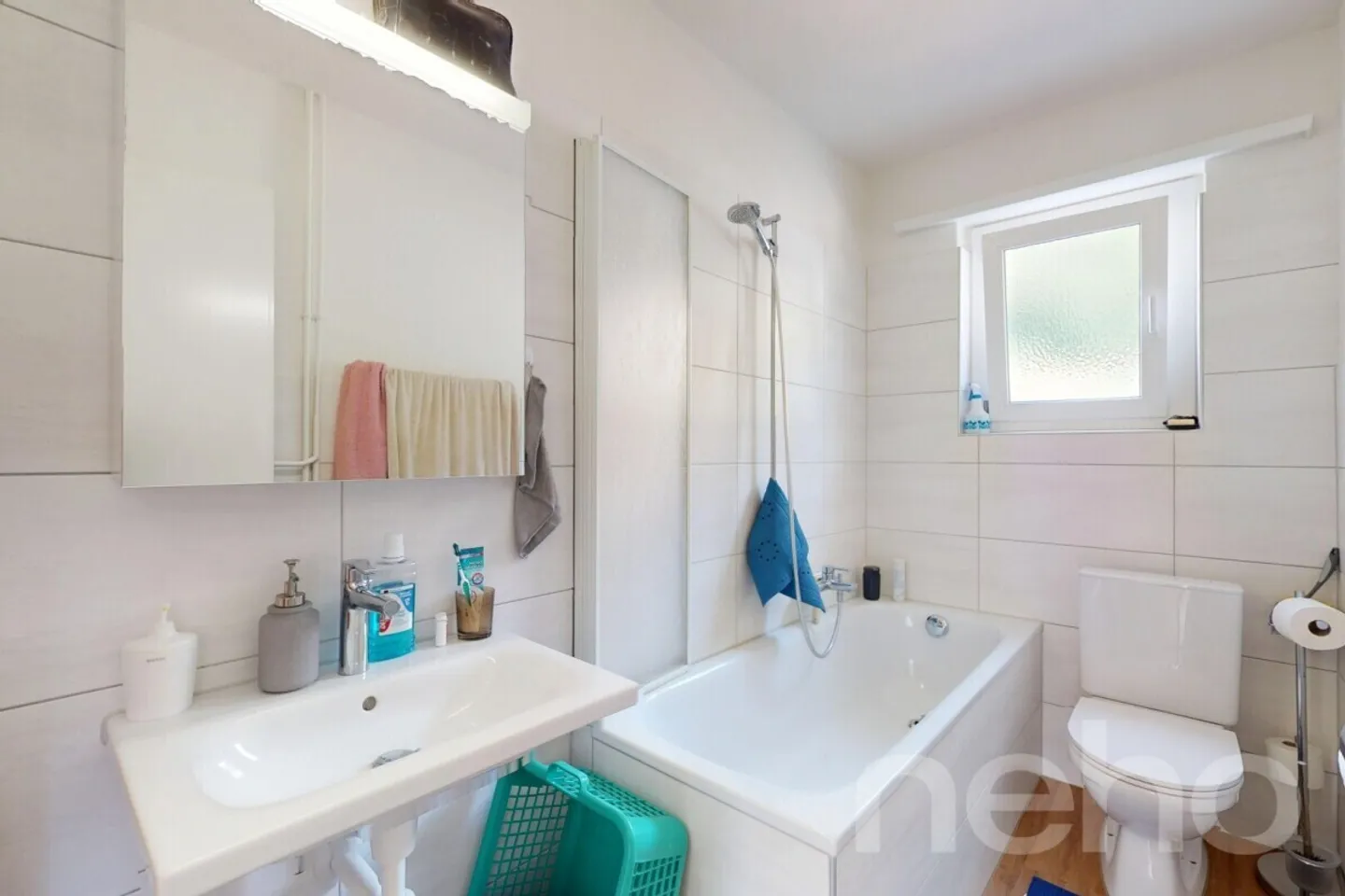 Rental investment building with panoramic mountain views - Photo 10 of 12