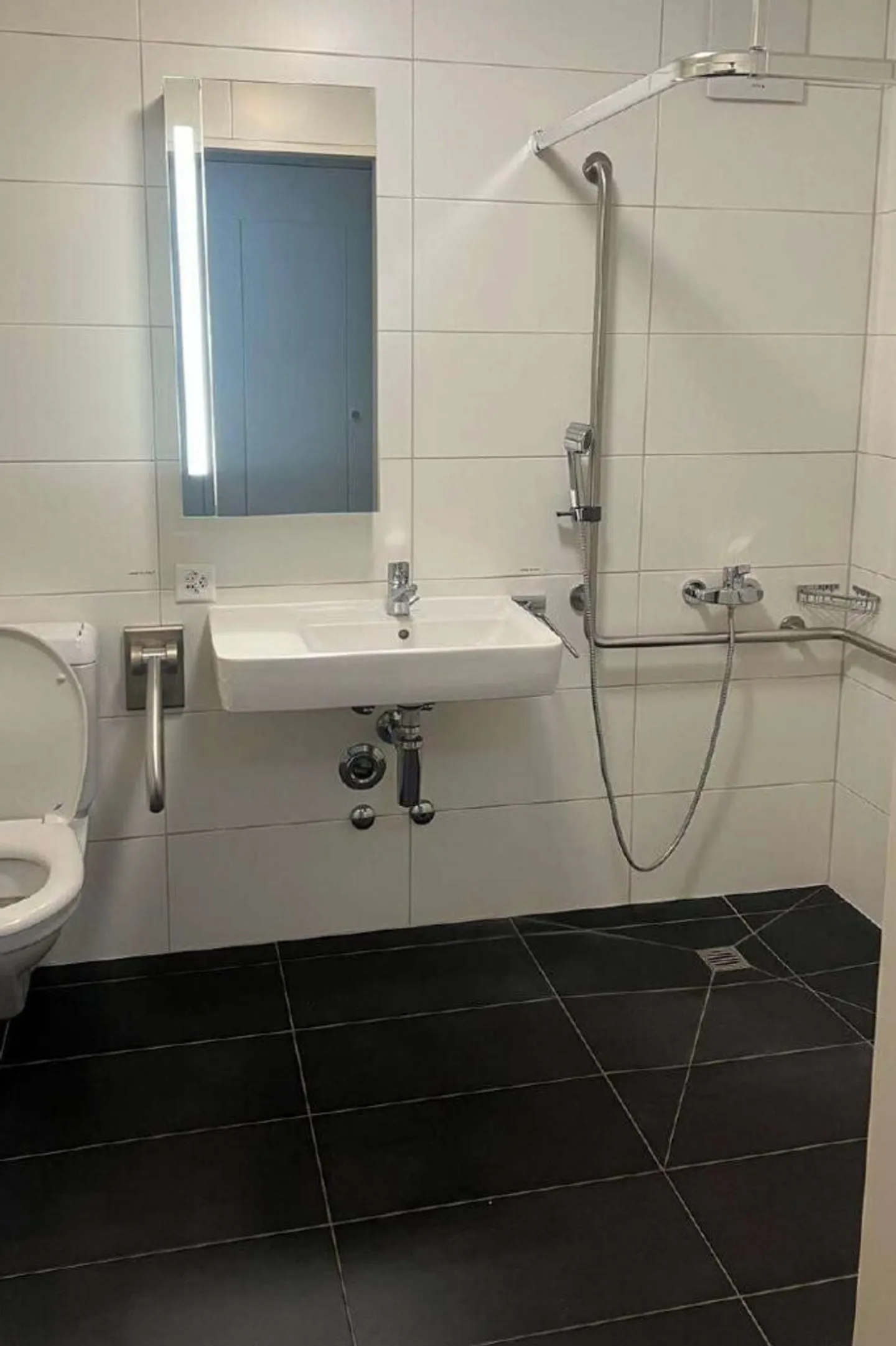 Beautiful Living in Delémont - Photo 9 of 10