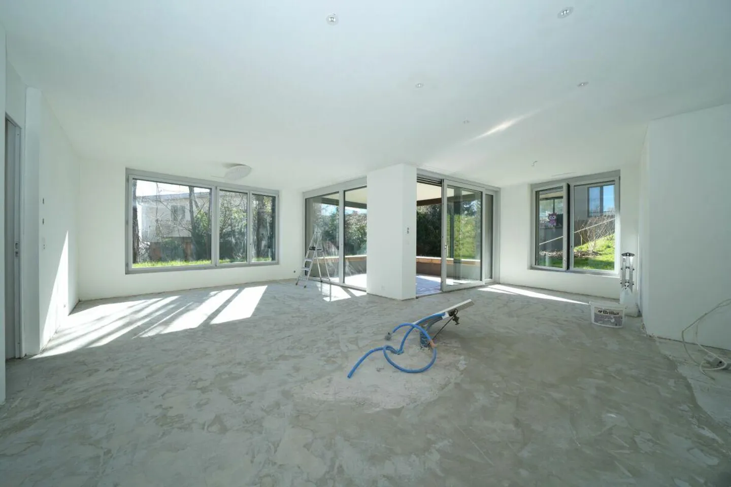 Spacious Apartment in Preferred Location - Photo 4 of 11