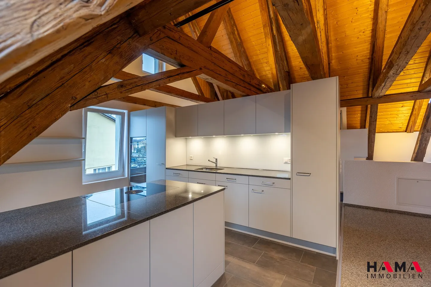 Loft-Wohnung mit Gratis-Miete - Foto 2 von 14