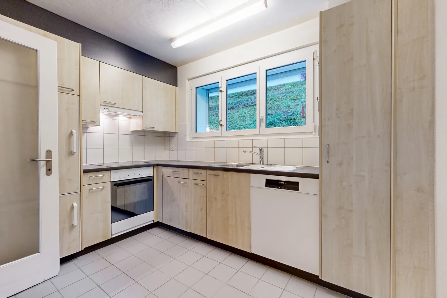 Apartment for rent - Photo 5 of 8