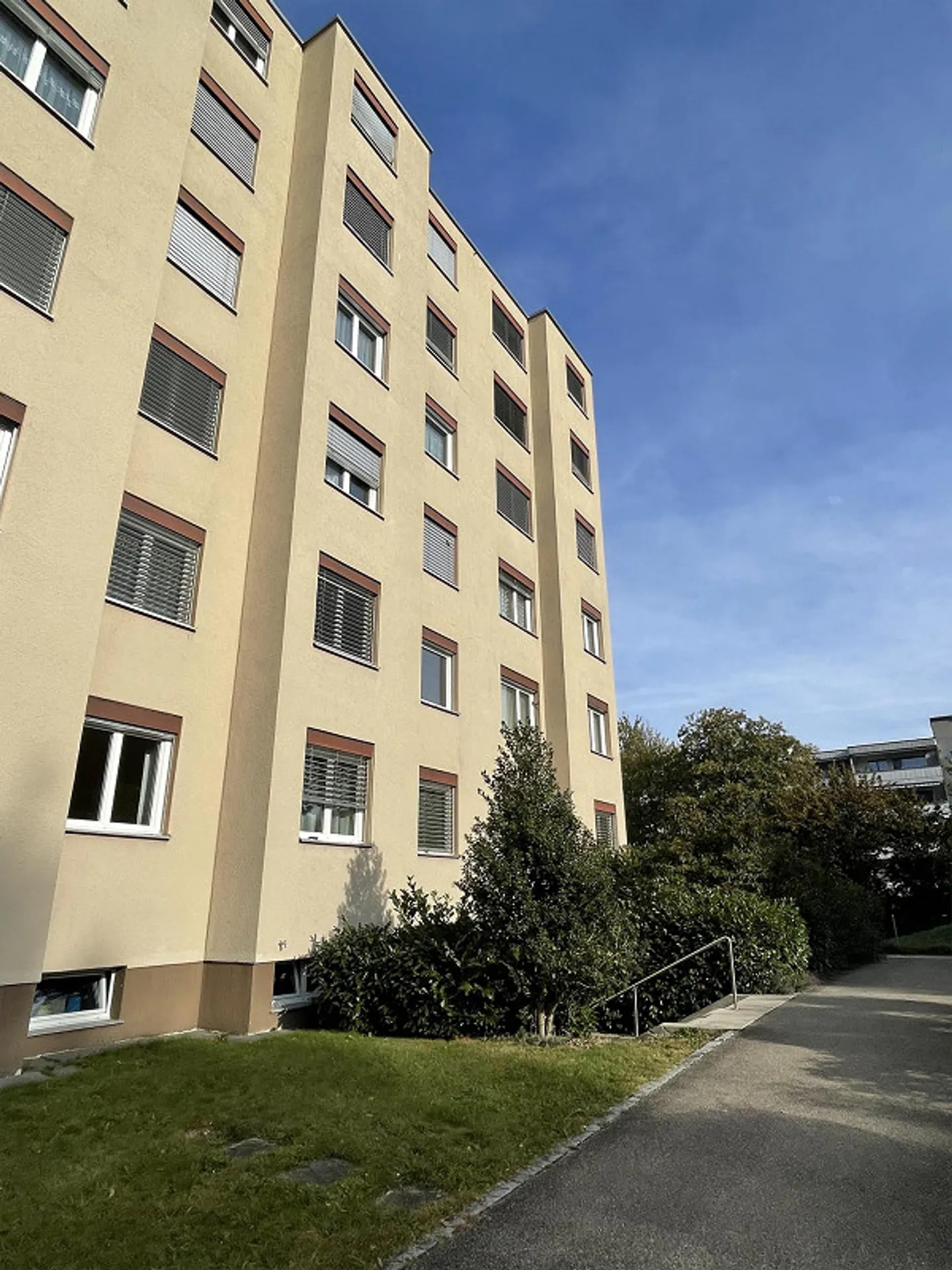 Apartment in a quiet sunny location - Photo 1 of 6