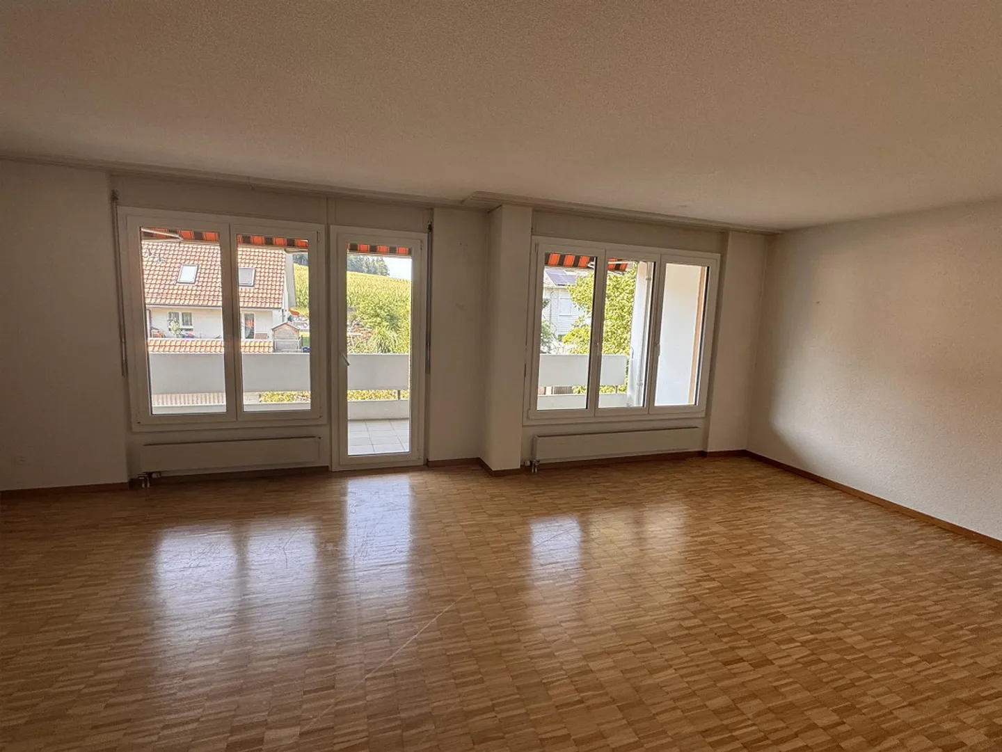 Apartment in a quiet sunny location - Photo 5 of 6