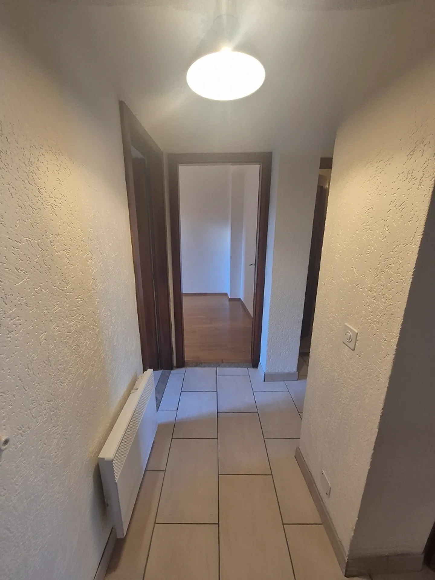 4-room apartment - Photo 2 of 10