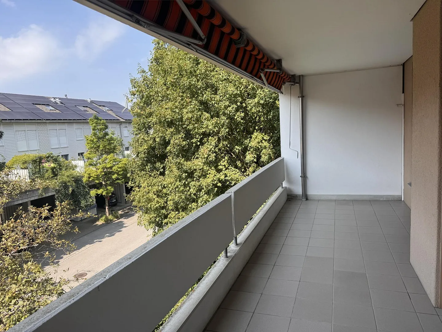 Apartment in a quiet sunny location - Photo 4 of 6