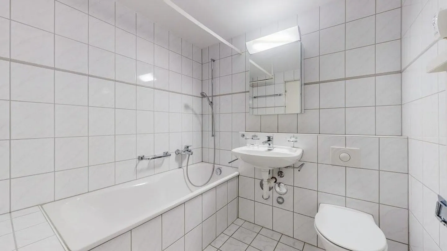Appartamento singolo accogliente con collegamenti ideali - Foto 5 di 6