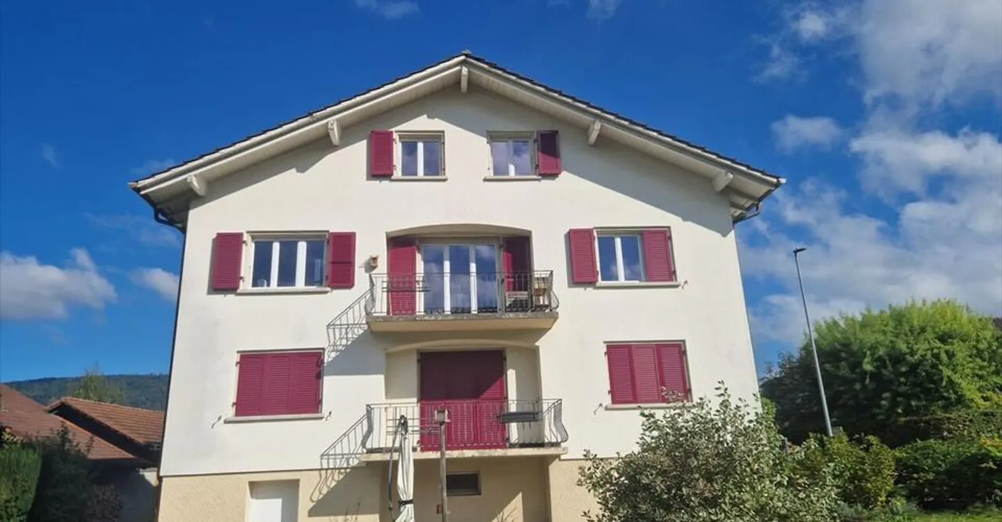 Charming Residential Building - Photo 2 of 11
