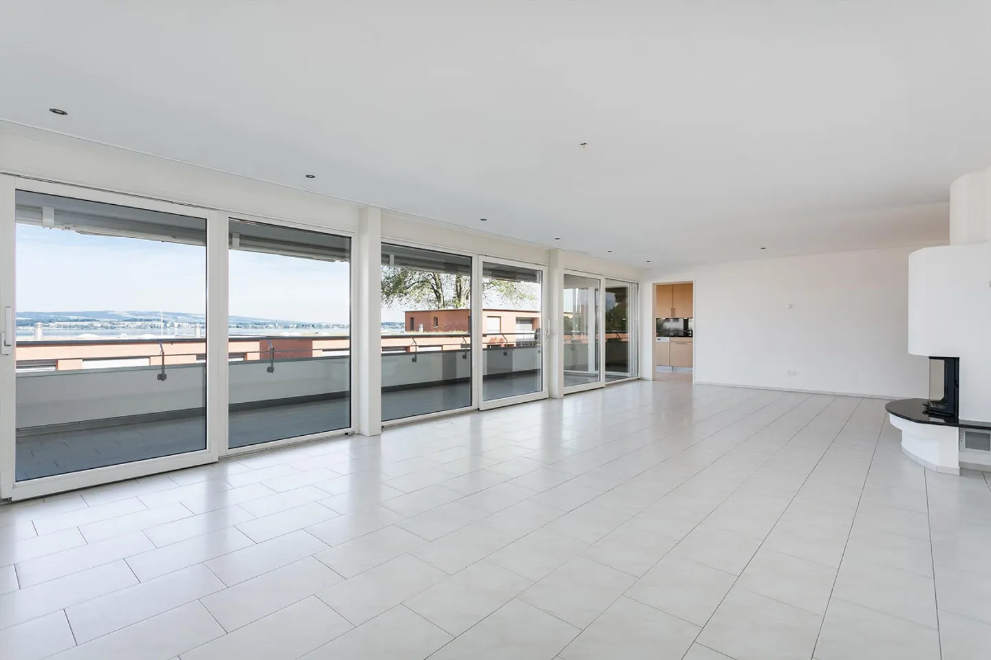 Living with lake view - Photo 3 of 10