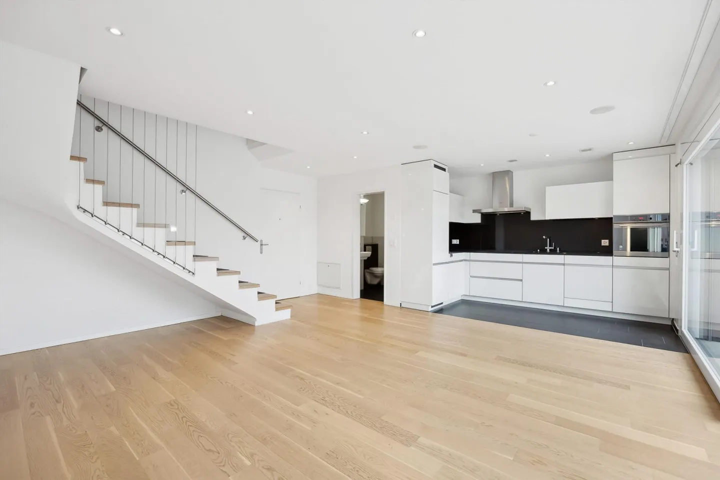 *Offerta Autunnale* Elegante Maisonette all'ultimo piano con terrazza soleggiata - Foto 6 di 13
