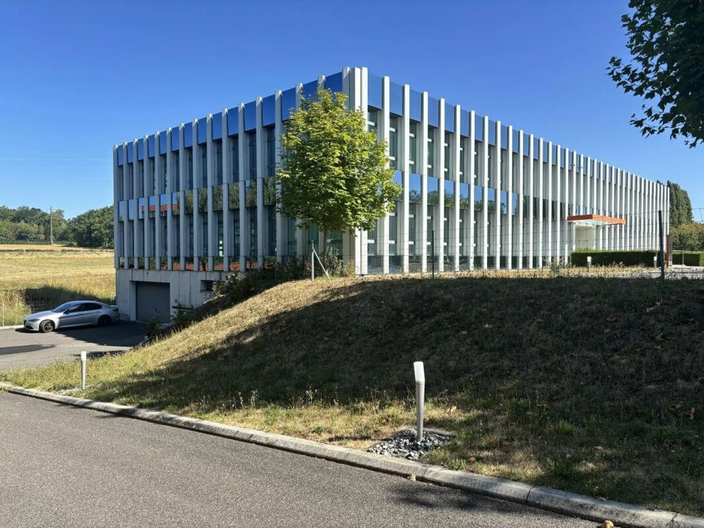 Etoy Vaud Büros zur Miete in der Nähe des CFF-Bahnhofs - Foto 1 von 12