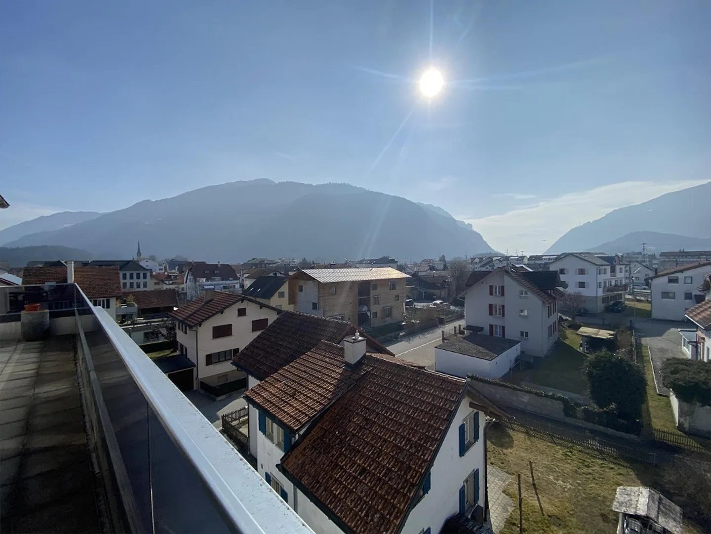 Exklusive Attika mit traumhafter Aussicht - Foto 2 von 15