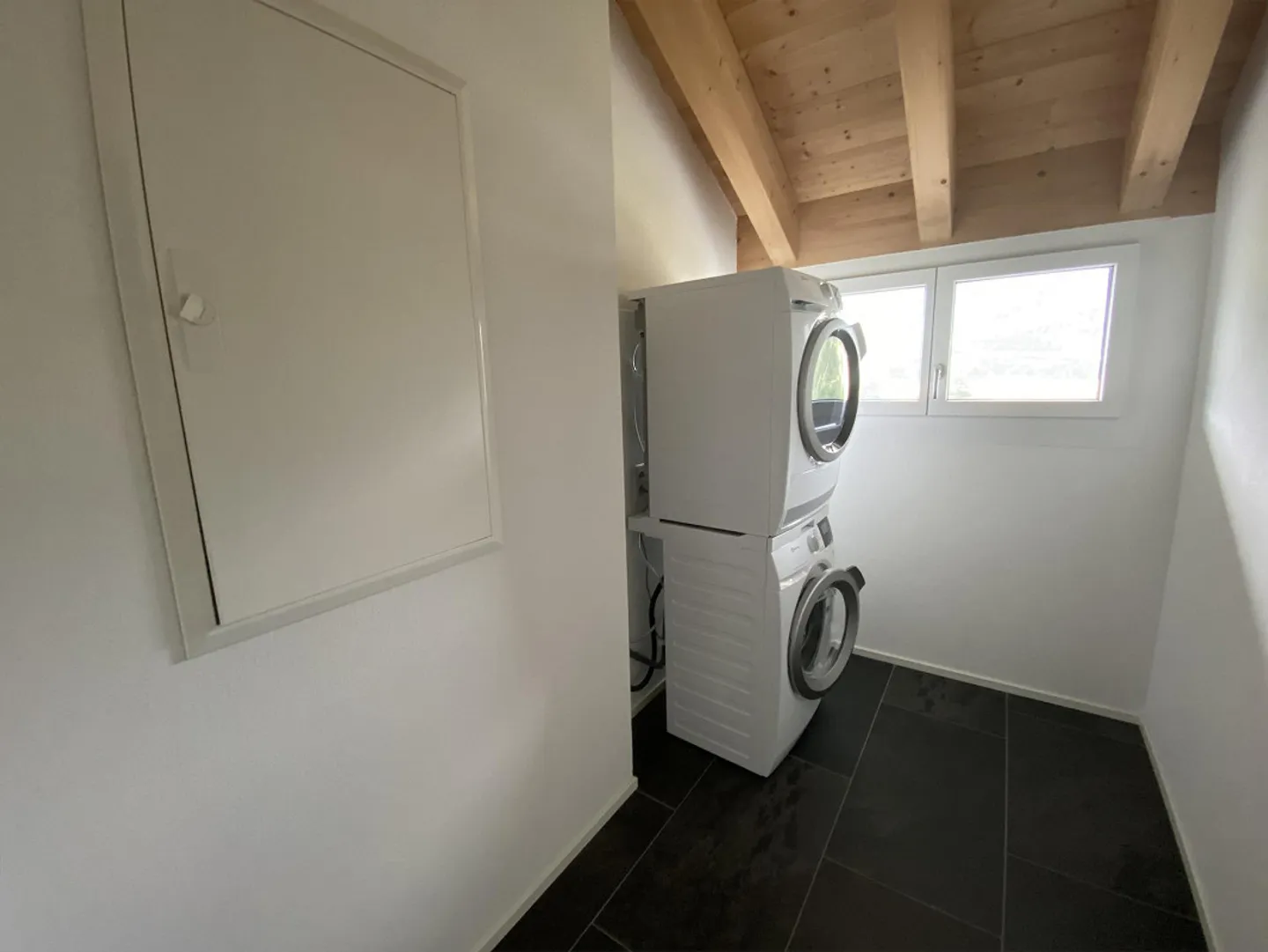 Exklusive Attika mit traumhafter Aussicht - Foto 11 von 15