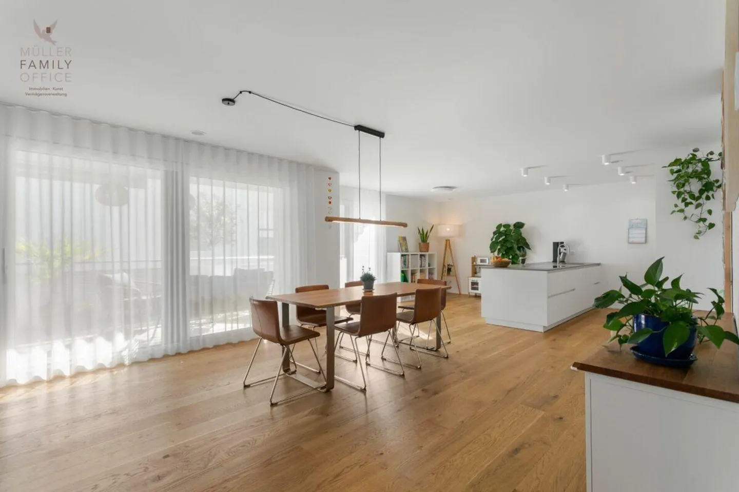 Newly built 5 1/2 room Minergie apartment with large balcony and high-quality finish - Photo 7 of 14