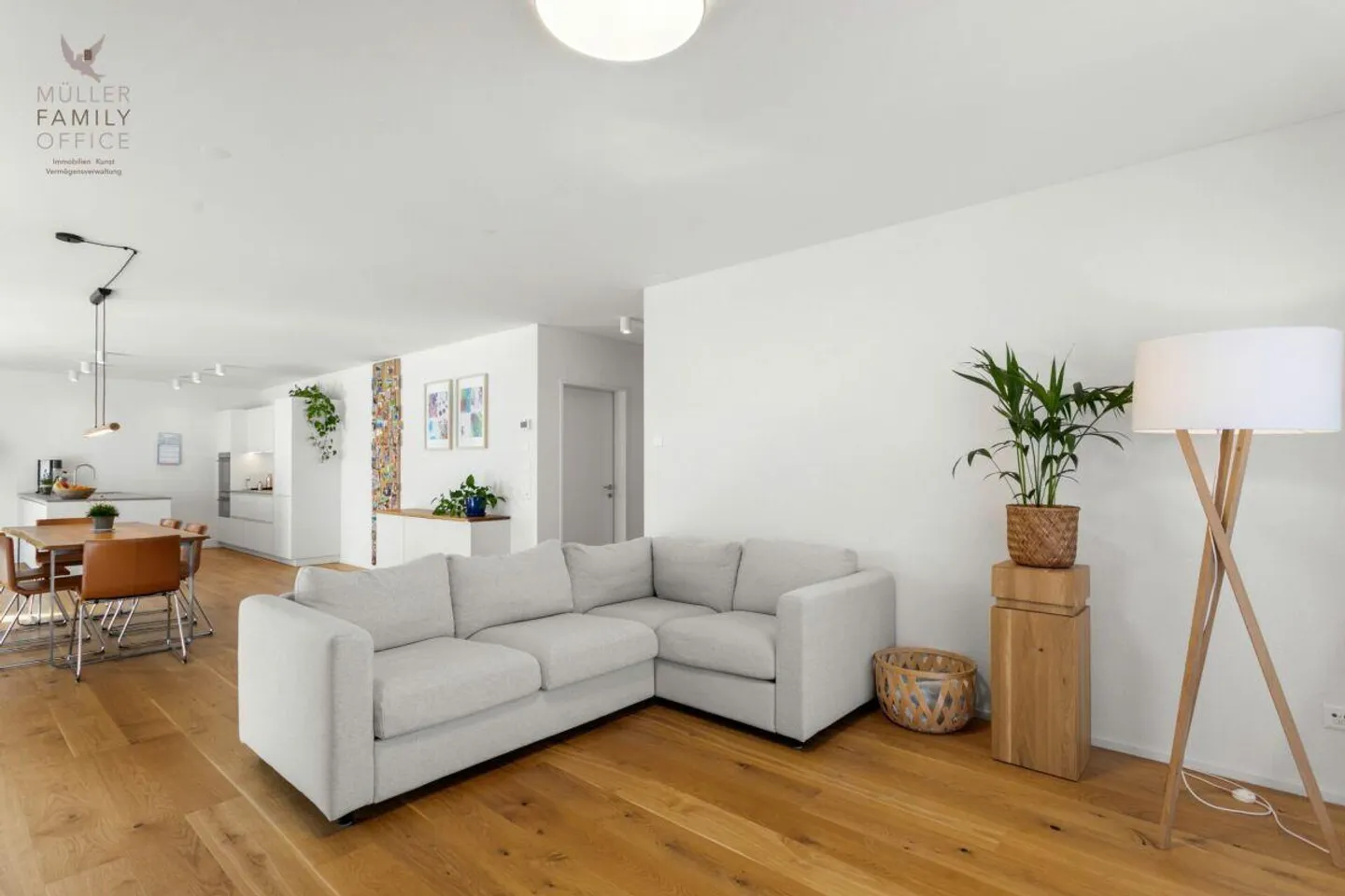 Newly built 5 1/2 room Minergie apartment with large balcony and high-quality finish - Photo 10 of 14