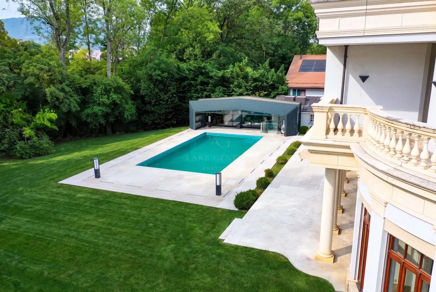 Luxusvilla in Vandoeuvres - Foto 12 von 17