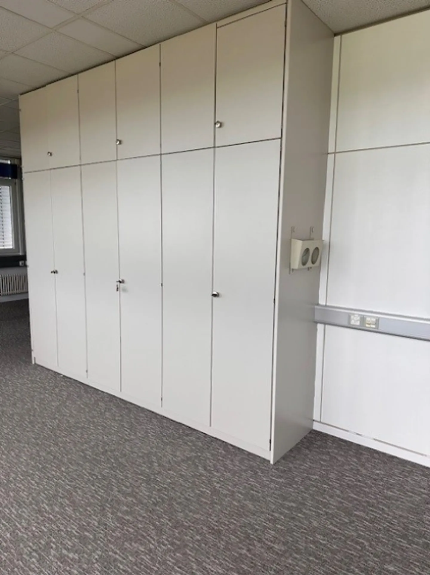 Furnished Offices with Adjacent Storage Space - Photo 4 of 10
