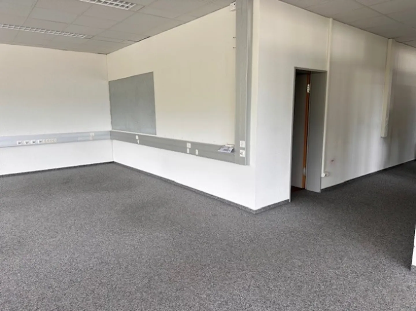 Furnished Offices with Adjacent Storage Space - Photo 6 of 10